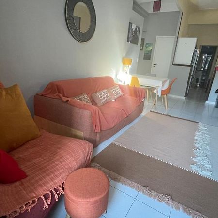Appartement Au Centre De Niza Exterior foto