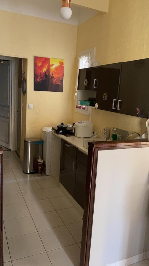 Appartement Au Centre De Niza Exterior foto