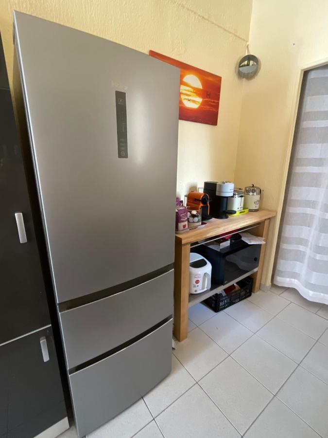 Appartement Au Centre De Niza Exterior foto